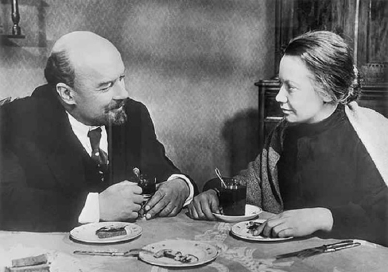 Владимир Ленин  и  Надежда Крупская